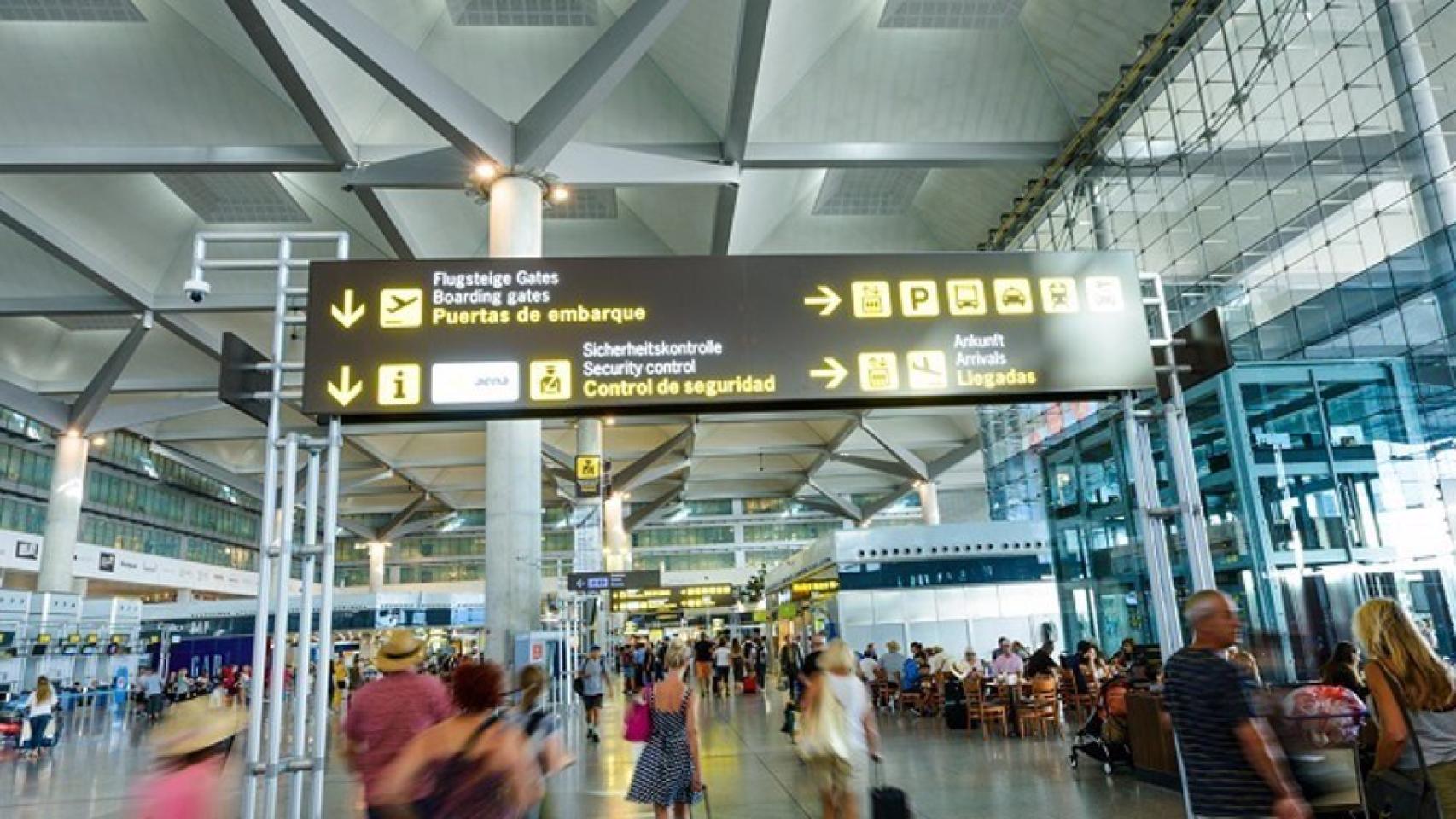 Imagen de archivo del interior del aeropuerto de Málaga.
