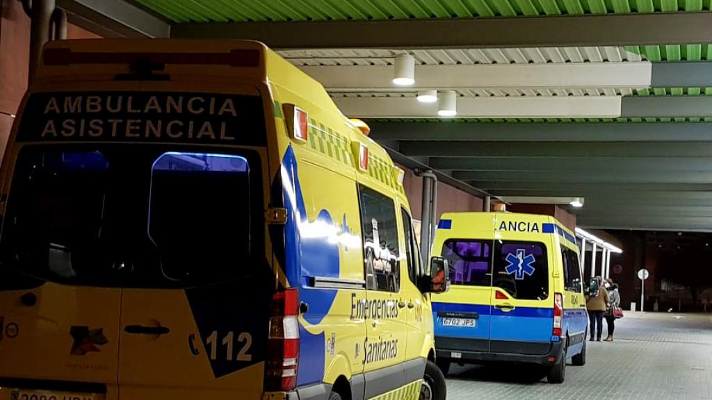 Ambulancia en Urgencias del Hospital de Zamora