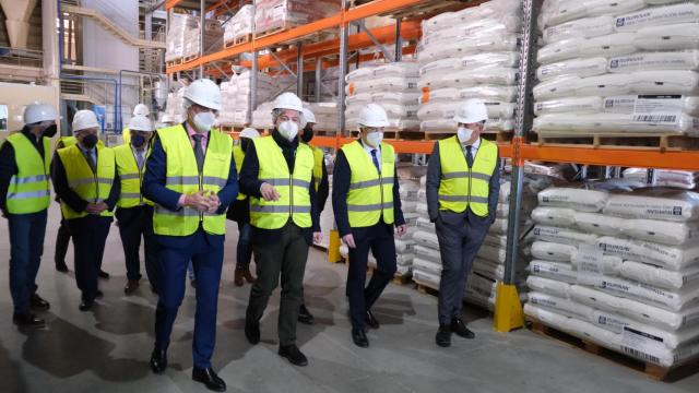 Visita de Alfonso Fernández Mañueco a las instalaciones del Grupo COPESE en Coca (Segovia)