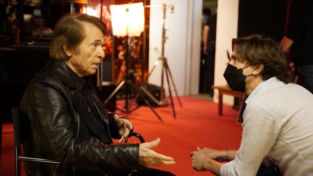 Hablamos con los creadores de 'Raphaelismo', la serie documental que estrena Movistar+.