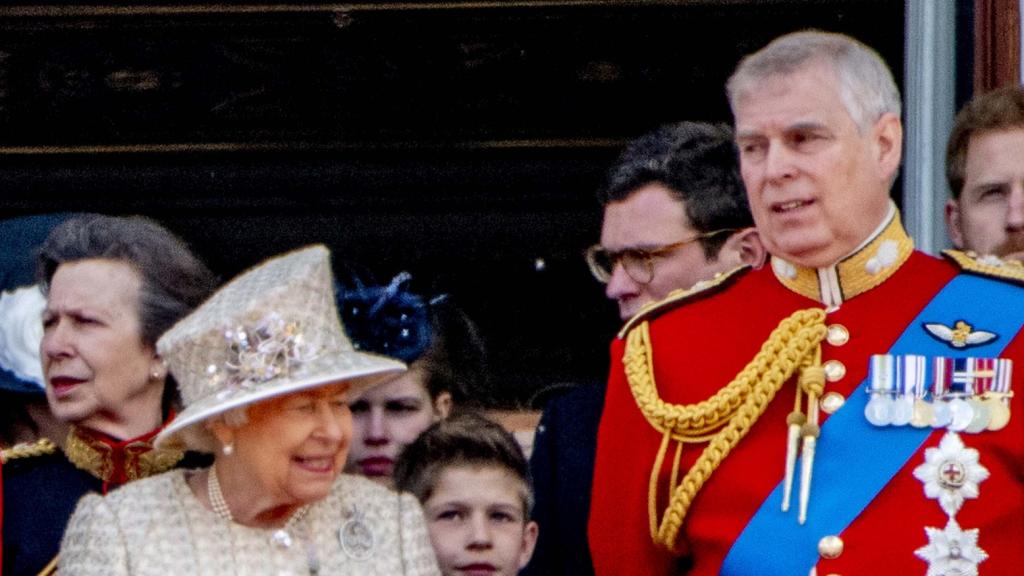 La Familia Real británica, junto al príncipe Andrés.