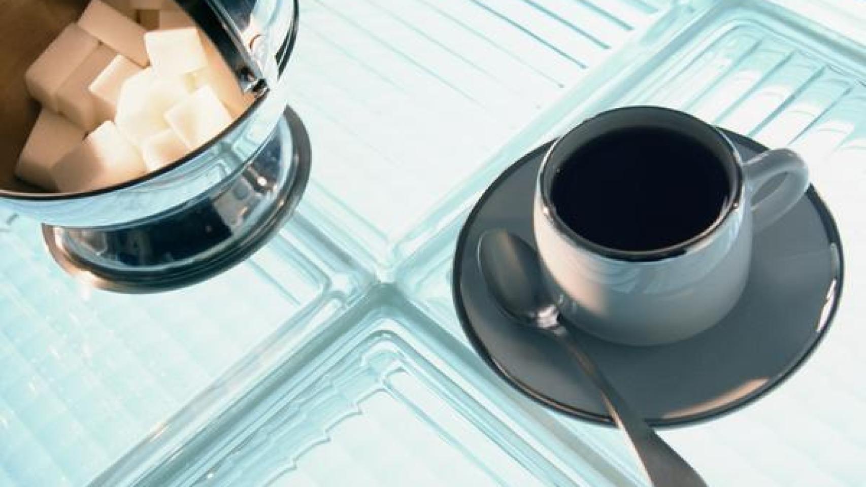 Café y azúcar.