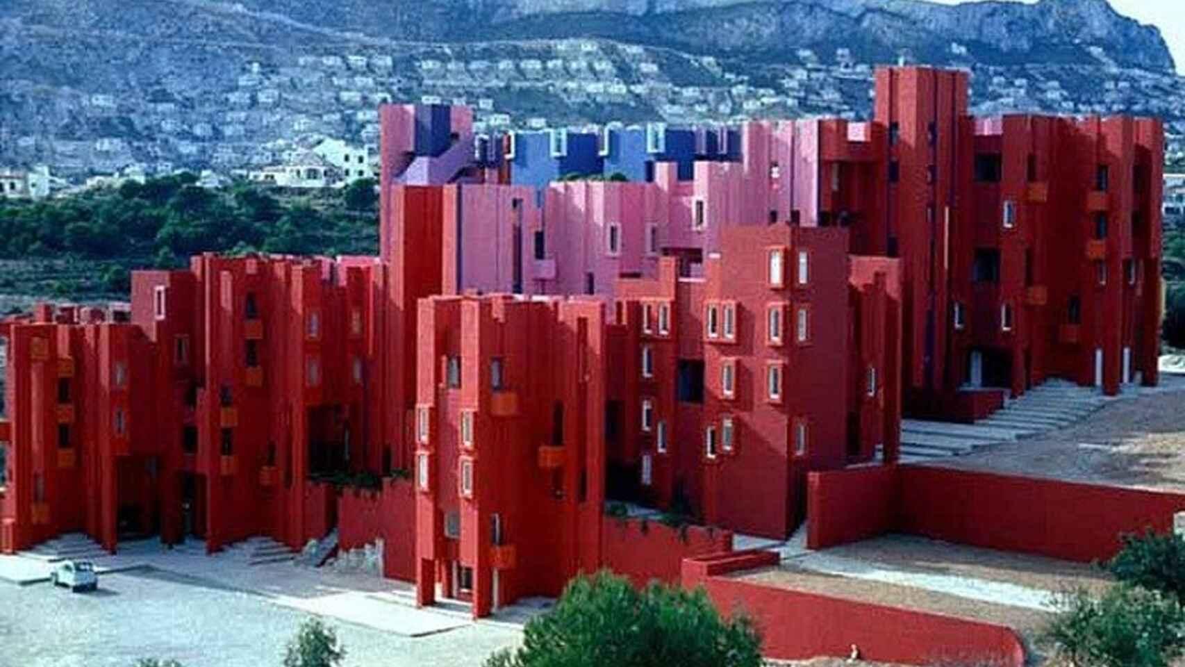 La Muralla Roja está en la costa de Calpe