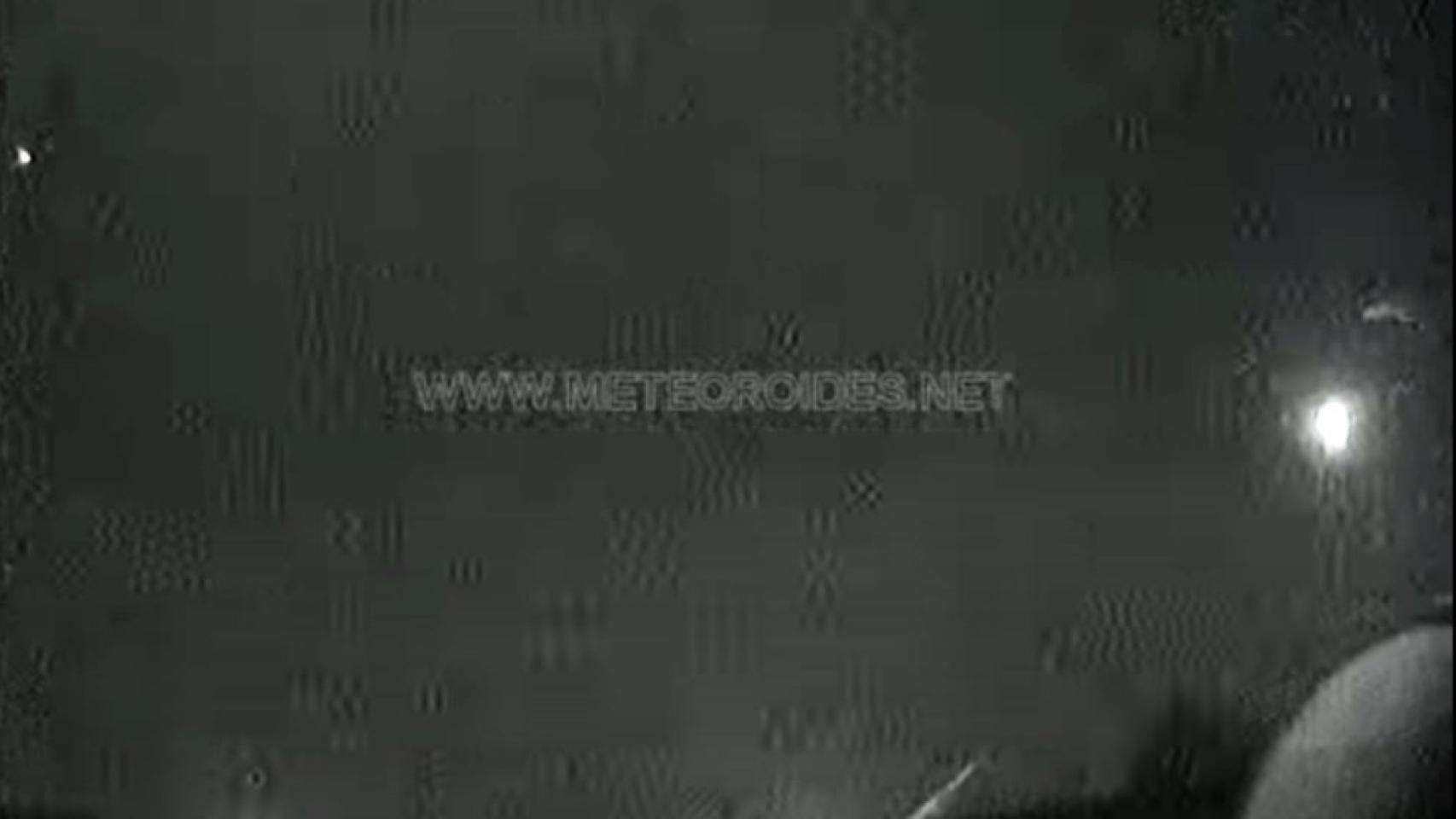 Impresionante bola de fuego sobre Ciudad Real.