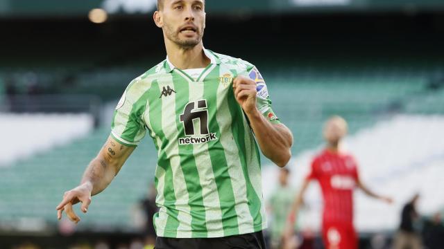 Sergio Canales celebra su gol.