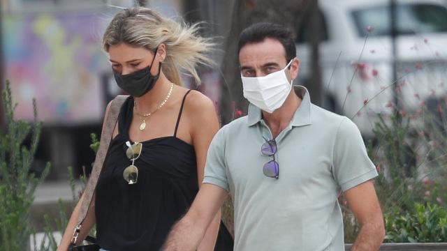 Enrique Ponce y Ana Soria en una imagen de archivo tomada en Nimes en septiembre de 2020.