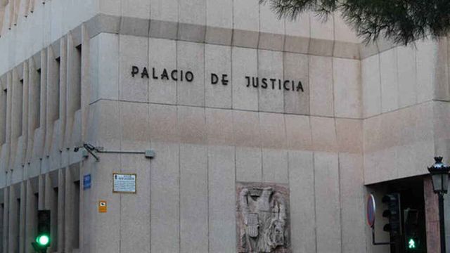 A juicio por abusar de una mujer y agredir a un policía en un pub de Hellín (Albacete)