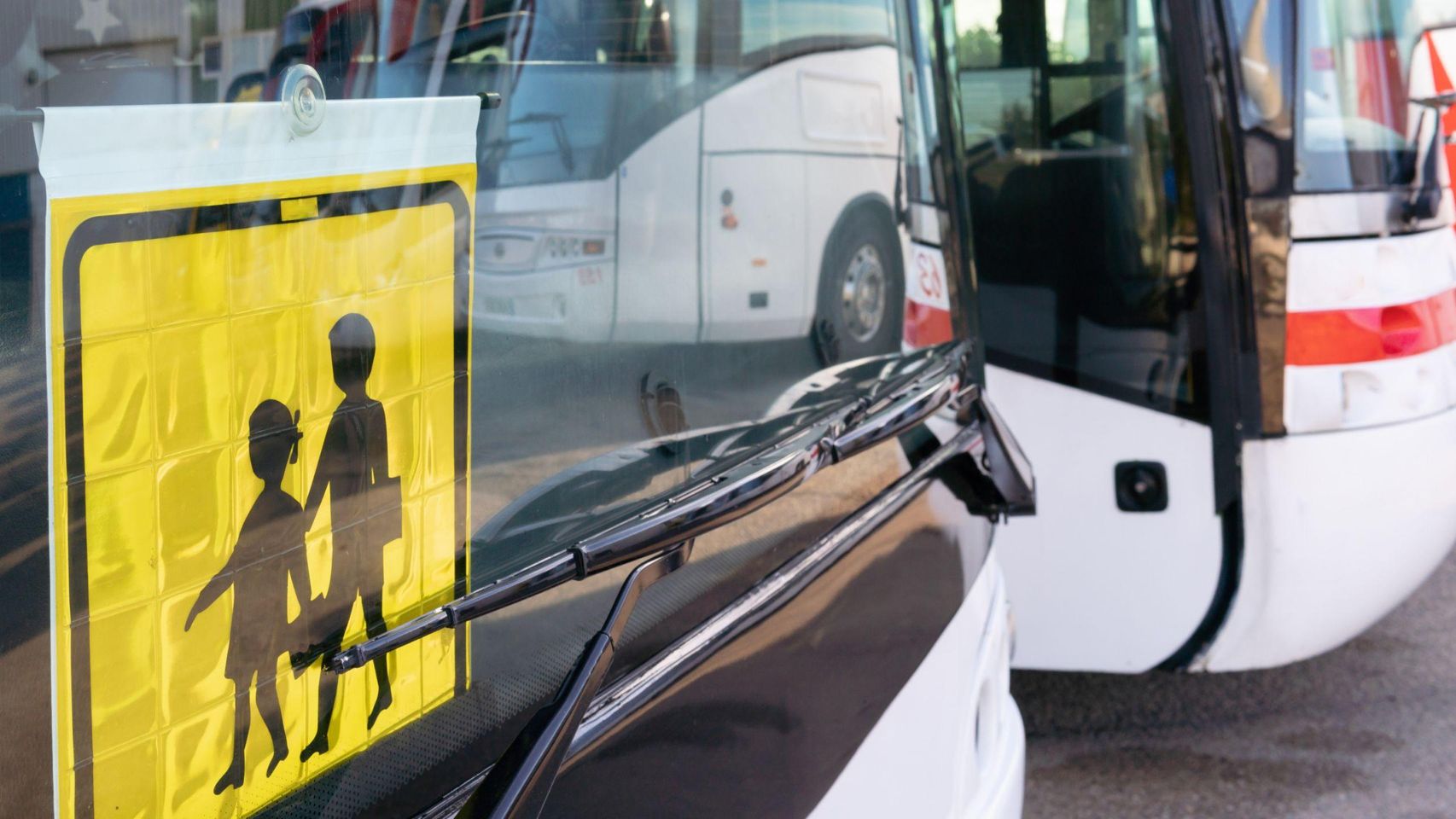 La DGT pone en marcha una campaña de vigilancia de transporte escolar ...