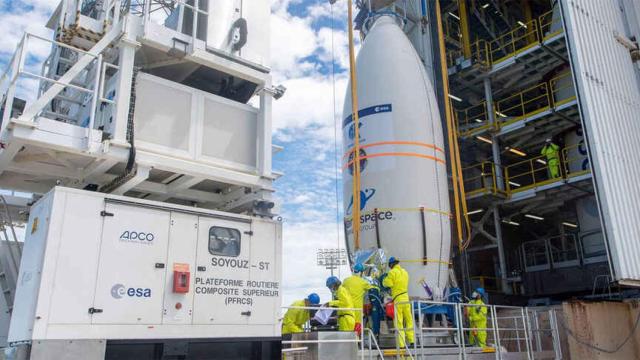 La segunda carrera espacial liderada por China y EEUU está centrada en el dominio de los satélites de internet