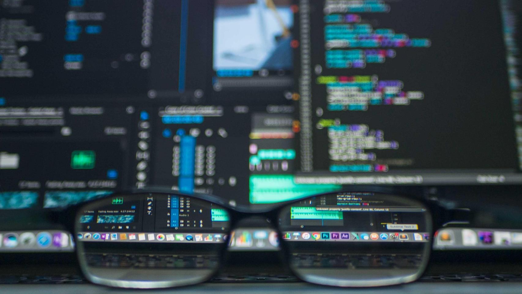 El estudio señala las áreas en las que la inteligencia artificial pone en riesgo la salud laboral.