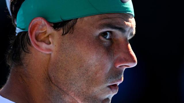 Rafa Nadal durante un partido en el Abierto de Australia 2022