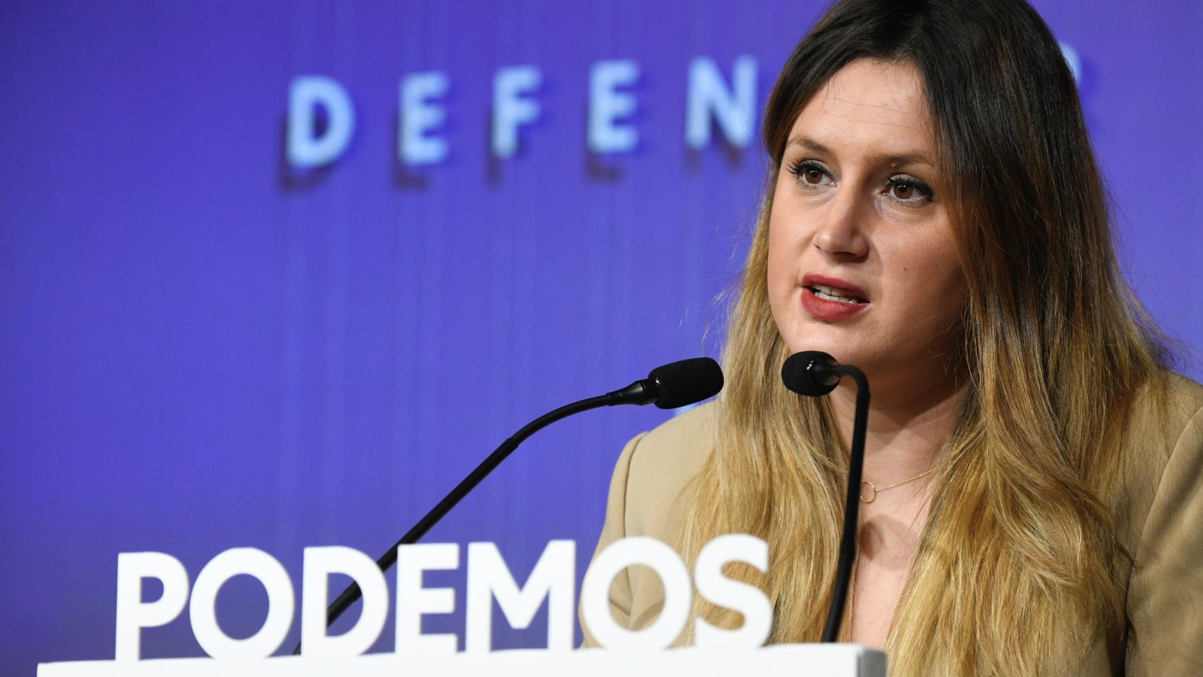 La portavoz de Podemos Alejandra Jacinto da una rueda de prensa este lunes, en Madrid.