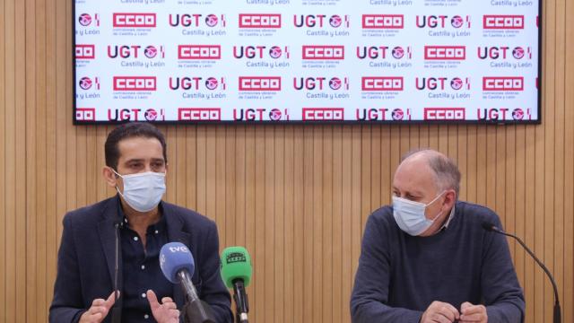Imagen de archivo de los secretarios generales de CCOO y UGT en Castilla y León, Vicente Andrés y Faustino Temprano.