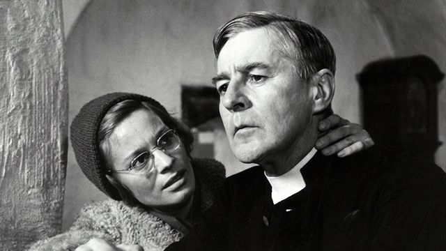 Fotograma de ‘Los comulgantes’, de Ingmar Bergman.
