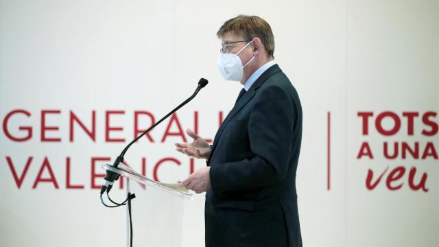 El presidente de la Generalitat, Ximo Puig, , interviene en el stand de la Comunitat Valenciana de FITUR.