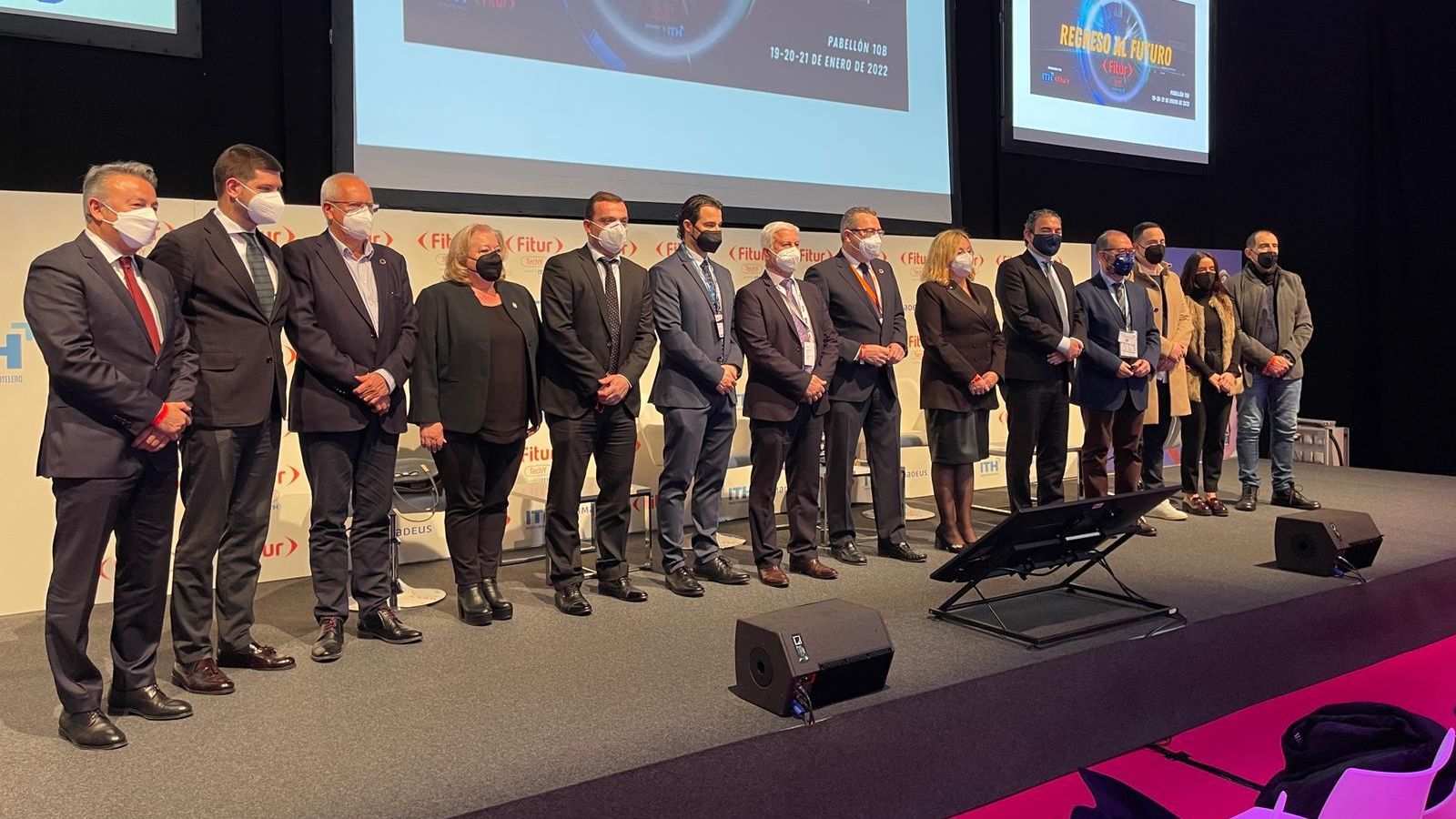 Primera reunión en Fitur de los municipios del sol y playa valenciano.