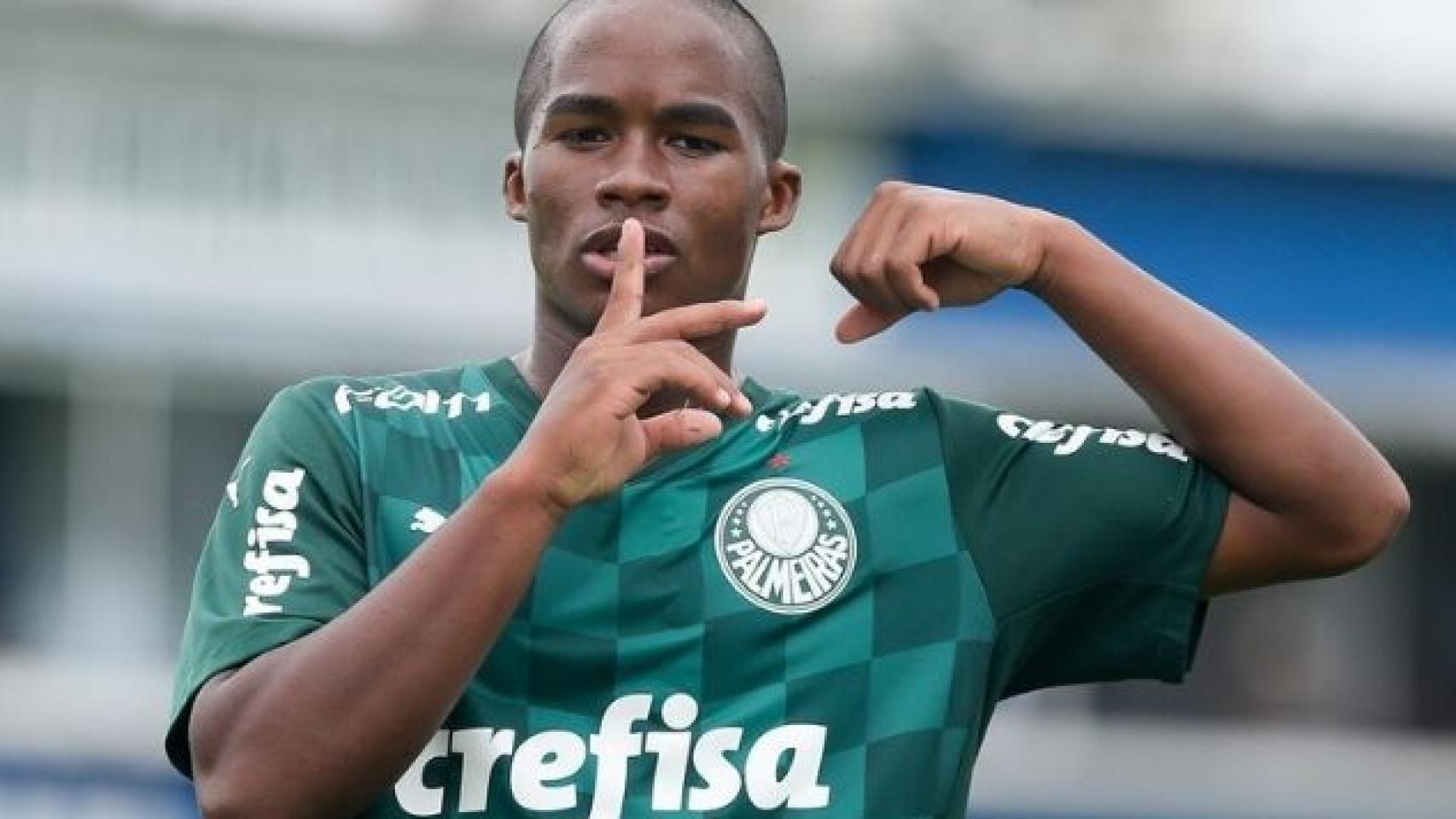 Endrick celebra un gol con el Palmeiras