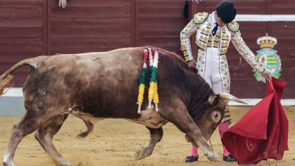 Marcos Linares, triunfador del VII certamen Alfarero de Plata 2021.