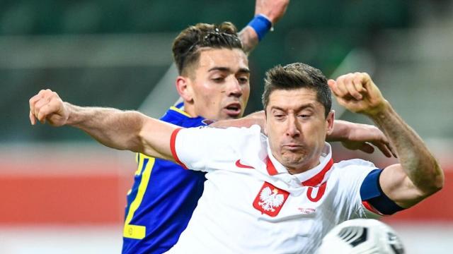 Christian García, con la selección de Andorra, frente a Polonia. Twitter: @CHGARCIA_