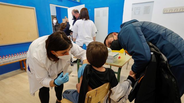 Más de 215.000 niños de entre 5 y 11 años han recibido ya la vacuna en la Comunidad Valenciana.