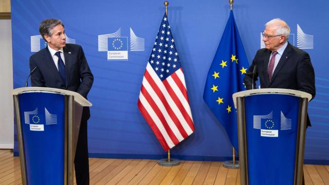 Josep Borrell y Anthony Blinken, durante una reunión en Bruselas el año pasado.