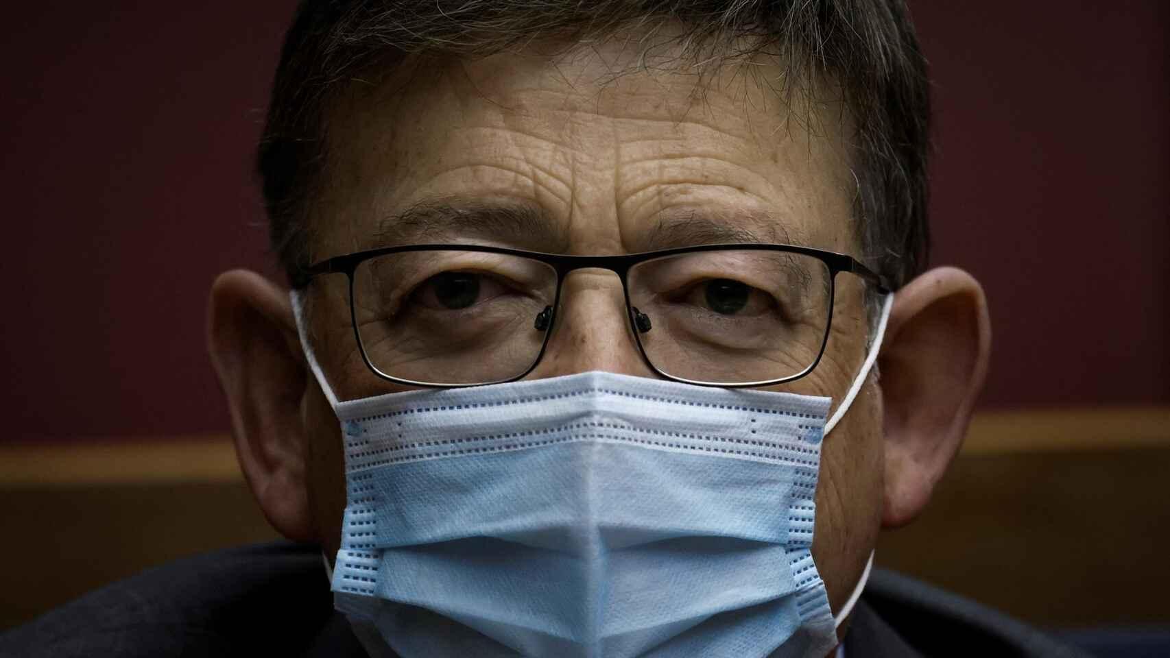 La incidencia supera los 4.000 puntos la semana en la que Ximo Puig decide sobre las restricciones.