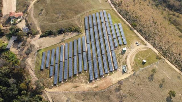 Uno de los parques fotovoltaicos promovidos por Enerside.