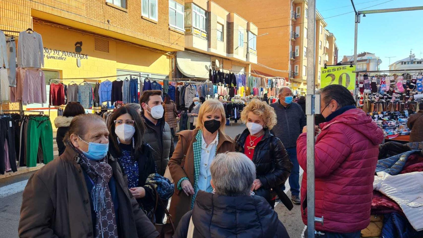 Los candidatos del PP a las Cortes de Castilla y León por la provincia han visitado Benavente