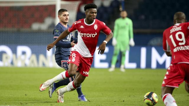 Tchouameni durante un partido del Monaco ante el PSG