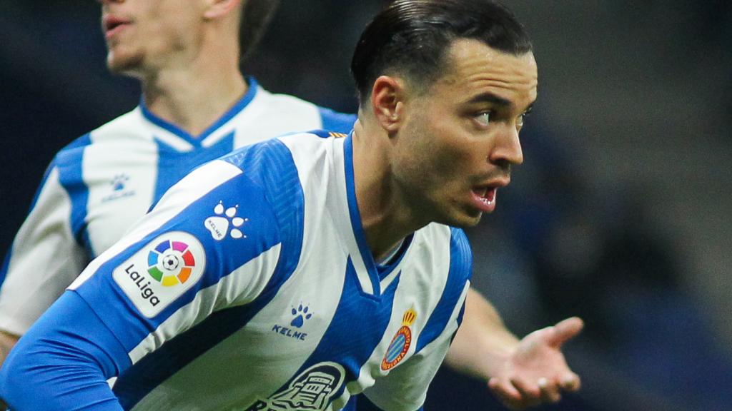 Raúl de Tomás, en un partido del RCD Espanyol de la temporada 2021/2022. RDT