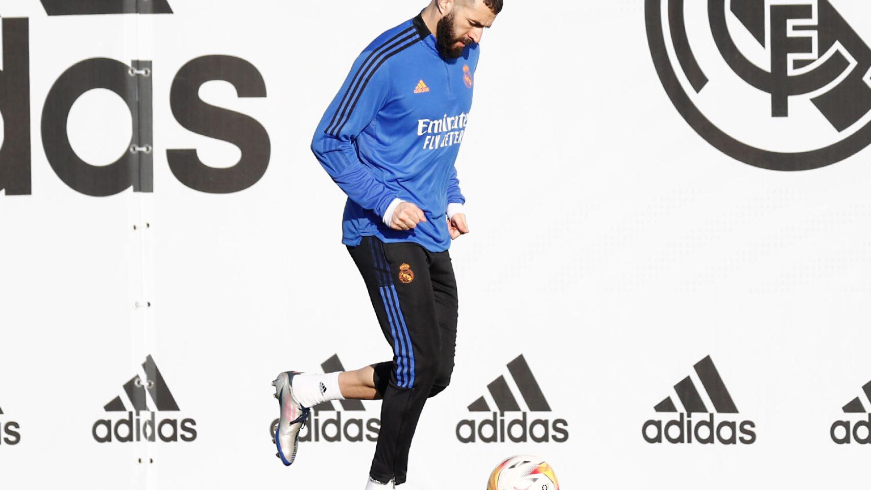 Karim Benzema, en un entrenamiento del Real Madrid