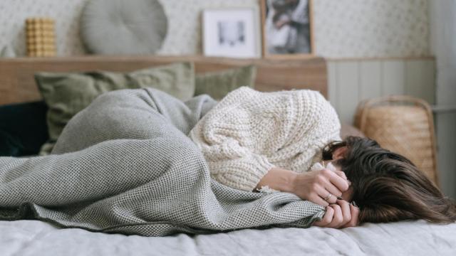La pandemia aumenta los casos de insomnio: así lo explica la experta en sueño Irene Rubio