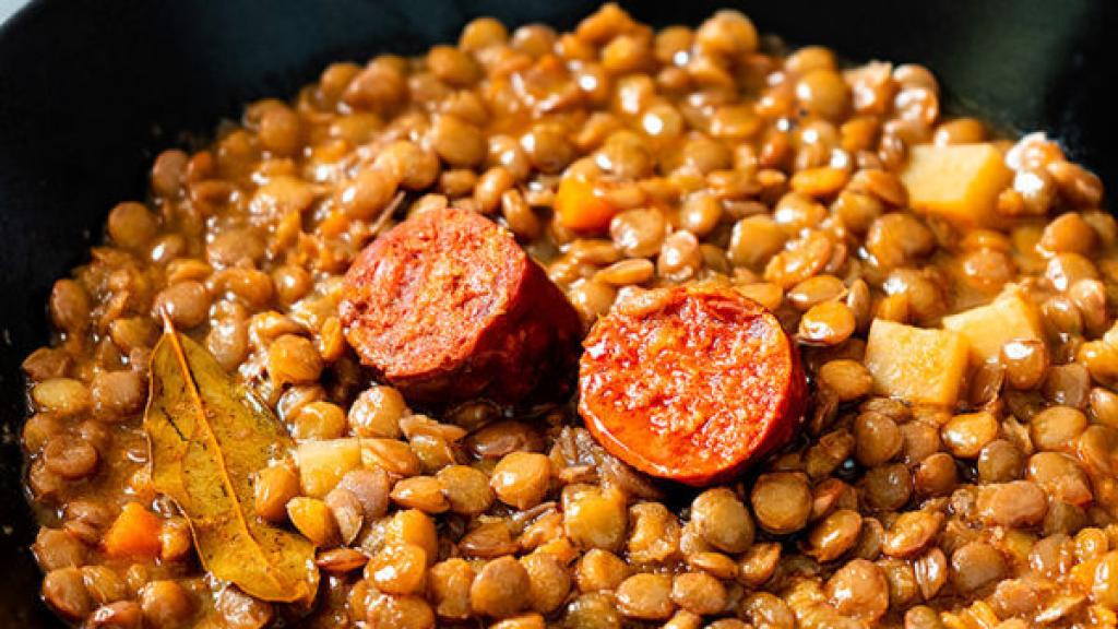 Un plato de lentejas.