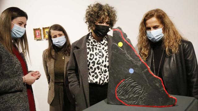 La sede de la Diputación en Vigo acoge la exposición de Rosa Neutro