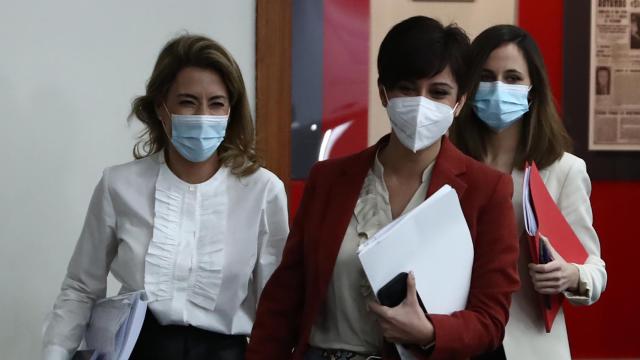 De izquierda a derecha; Raquel Sánchez, Isabel Rodríguez e Ione Belarra antes de presentar la Ley de Vivienda.