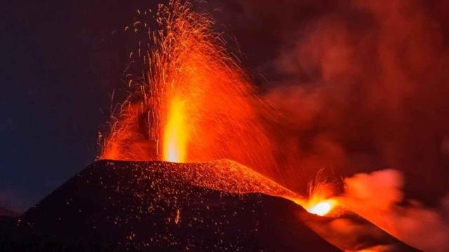 Así son los magestuosos volcanes de Castilla-La Mancha: cómo visitarlos