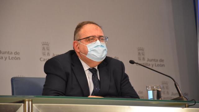 El consejero de Sanidad reconoce que se ha reunido dos veces más con Ambuibérica