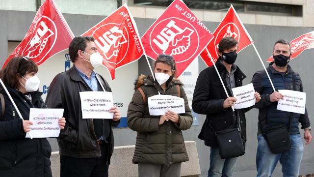 Concentración frente a la Consejería de Educación, Cultura y Deportes en Toledo. Foto: Óscar Huertas