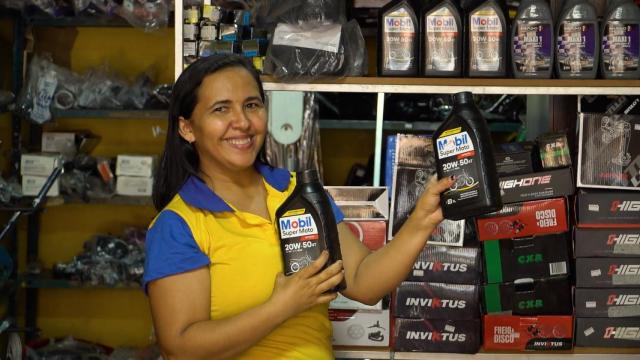 Joelma Vieira, dueña de un taller de bicicletas en Sao Paulo