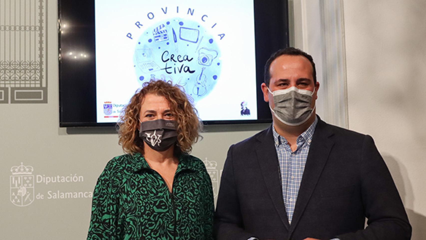 El diputado de Cultura, David Mingo, y la vicerrectora de Salud y Asuntos Sociales, Ana María Martín, esta mañana