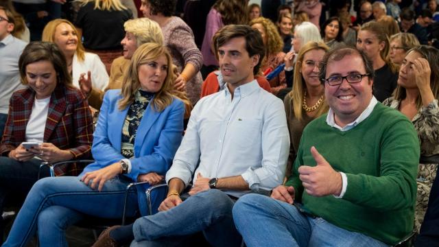 Alberto Casero, a la derecha, en un acto del PP.