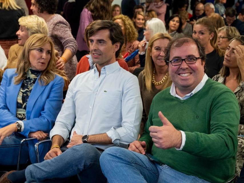 Alberto Casero, a la derecha, en un acto del PP.