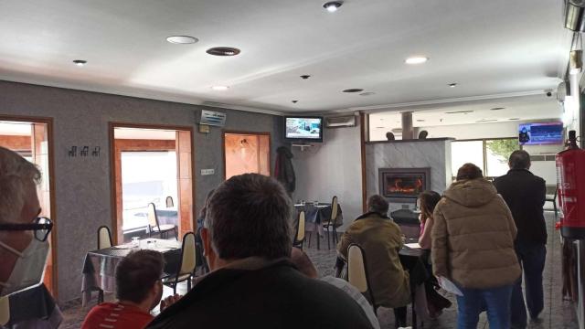 Vecinos de Traspinedo pendientes de las noticias sobre Esther