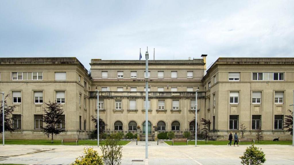 Edificio de la Autoridad Portuaria de A Coruña, en la Avenida de la Marina