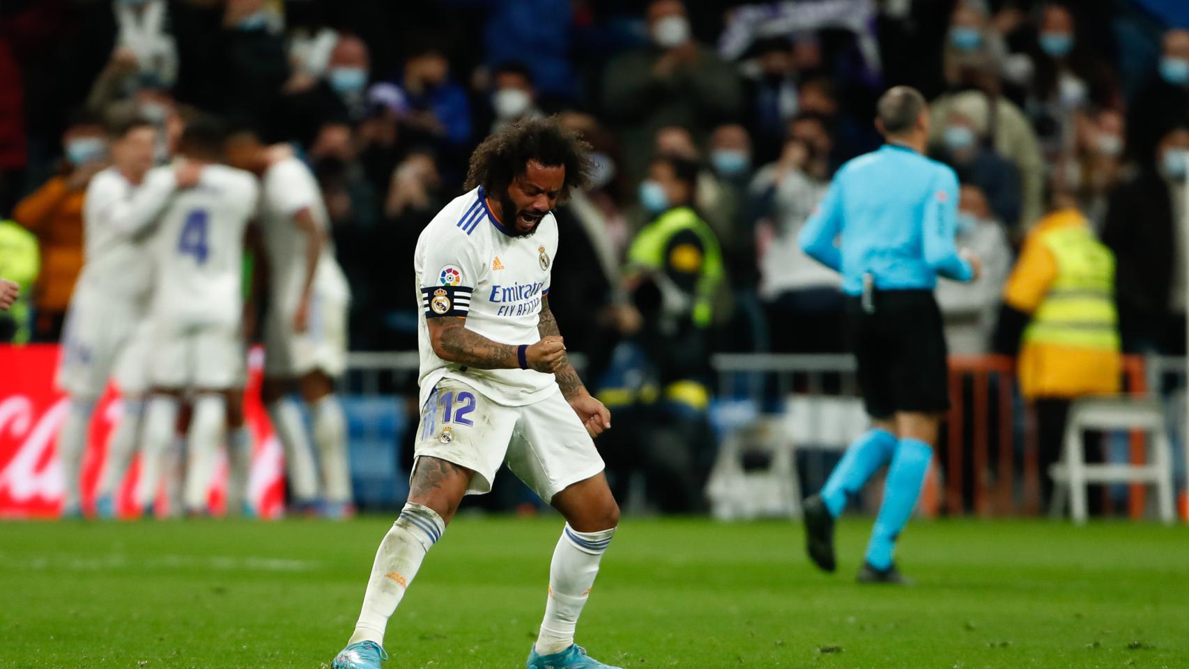Marcelo celebra el gol de Marco Asensio.