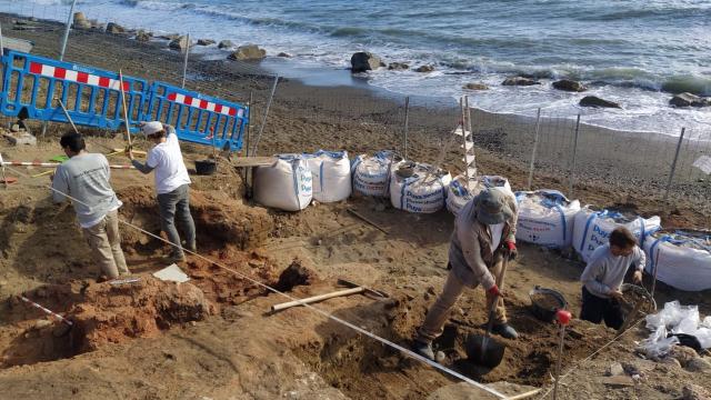 Trabajos arqueológicos en las Dunas de Marbella.