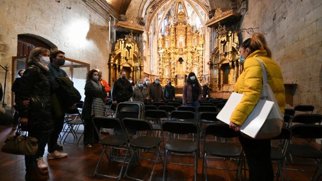 Primeras visitas guiadas al convento de Santa Clara.