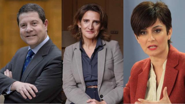 Emiliano García-Page, presidente de CLM; Teresa Ribera, vicepresidenta del Gobierno, e Isabel Rodríguez, portavoz del Gobierno, participan en el I Foro Económico de Castilla-La Mancha