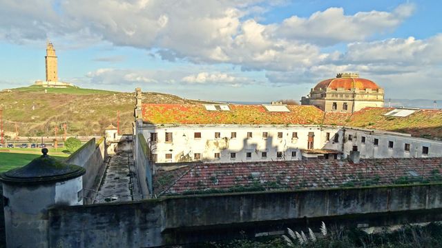 La abandonada prisión provincial de A Coruña (foto: Tenreiro vía Shutterstock)