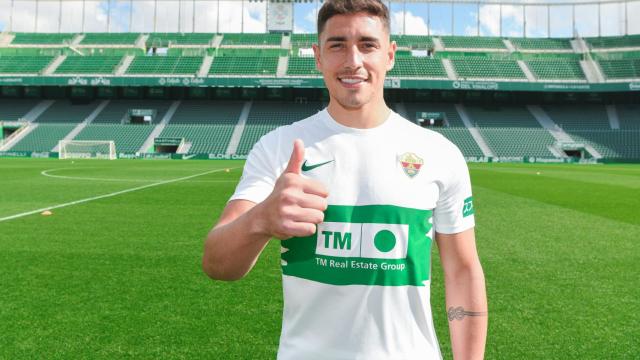 El delantero Ezequiel Ponce se incorpora al Elche.